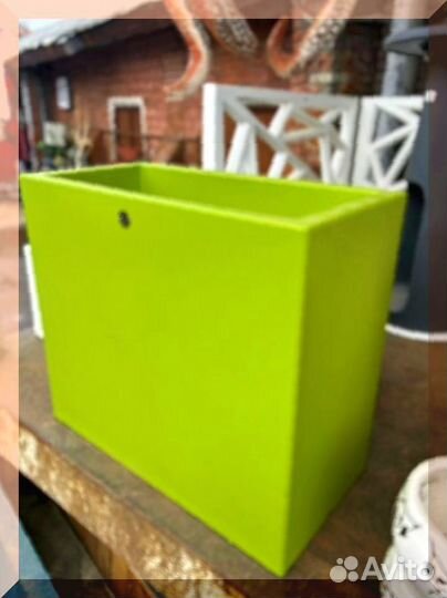 Кашпо для загородного дома