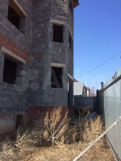 Дом 396 м² на участке 3,9 сот.