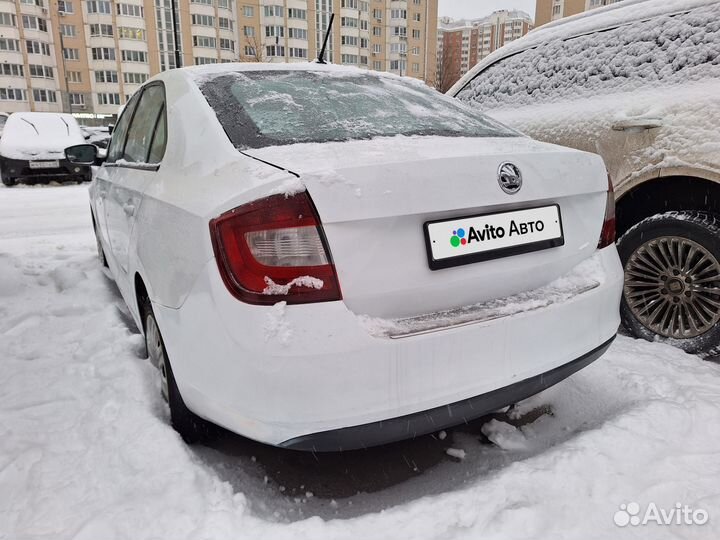 Skoda Rapid 1.6 AT, 2018, 295 000 км