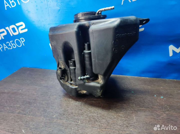 Бачок омывателя Mercedes W221