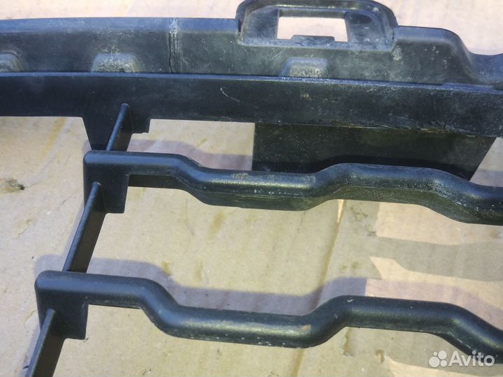 Решетка переднего бампера BMW Х6 F16