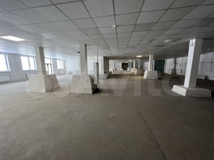 Свободного назначения, 890 м²