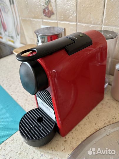 Кофемашина delonghi nespresso + капучинатор