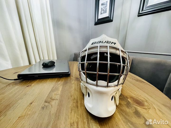 Вратарский шлем bauer