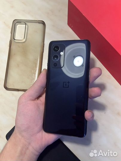 OnePlus 9, 8/128 ГБ