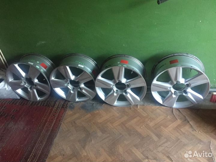 Продажа дисков