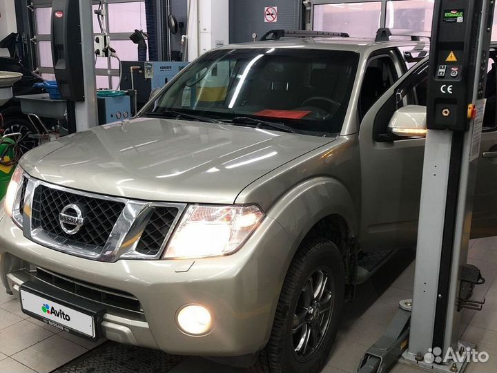Nissan Pathfinder 2.5 AT, 2013, 129 418 км