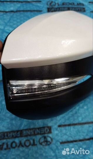 Боковое зеркало рав 4-4 Оригинал белый перламутр