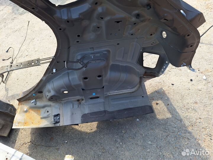 Крыло заднее правое kia rio 3 rio3 хэтчбек