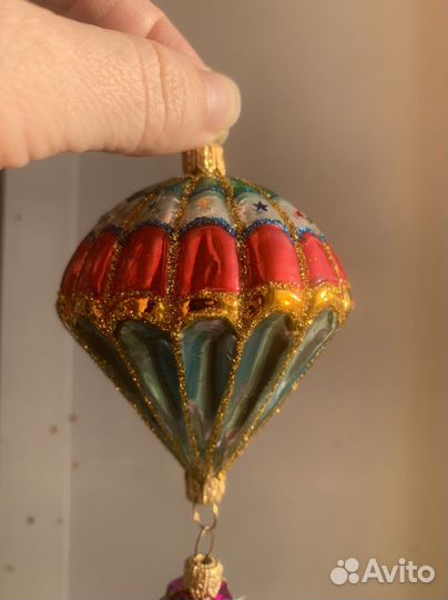 Подарочная игрушка на елку, Дед Мороз с парашютом