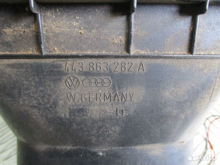 Дефлектор воздушный центральный Audi 100 C3