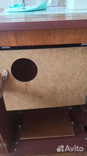 Швейная машина Подольск 142