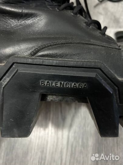 Balenciaga Bulldozer