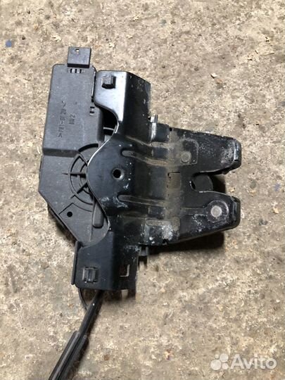 Замок багажника bmw е46