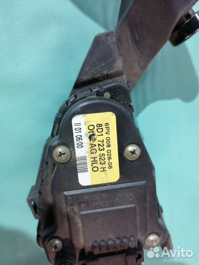 Педаль газа Audi A6 C5