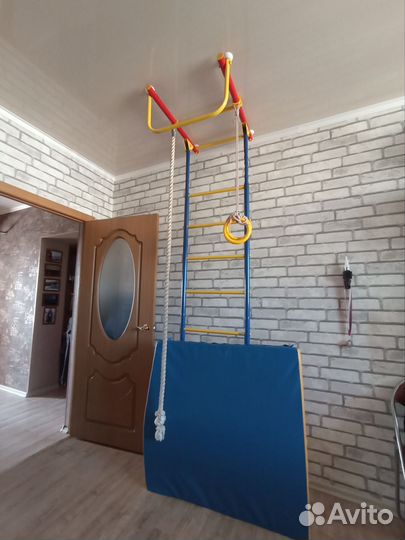 Детский спортивный уголок