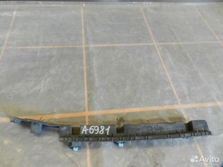 Кронштейн порога правого - Hyundai i40 (2011-н.в)