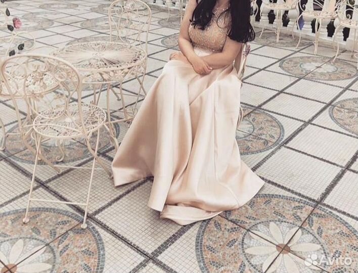 Вечернее платье