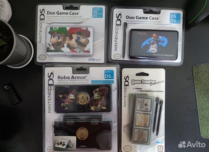 Кейс, футляр и защитный чехол Nintendo DS Lite