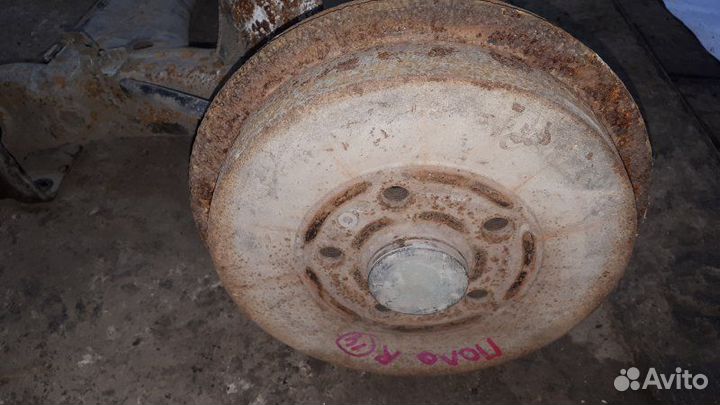 Тормозной барабан задний правый Volkswagen Polo