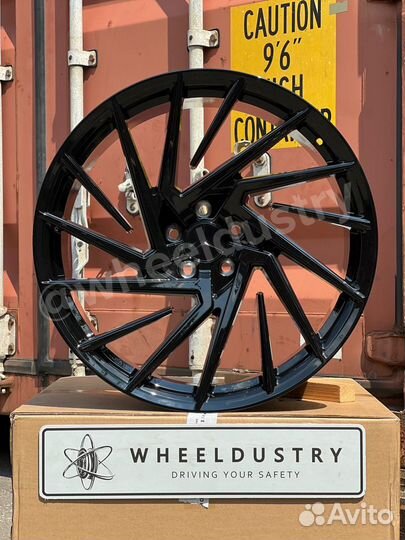 Кованые диски R21 для Mercedes AMG GT4