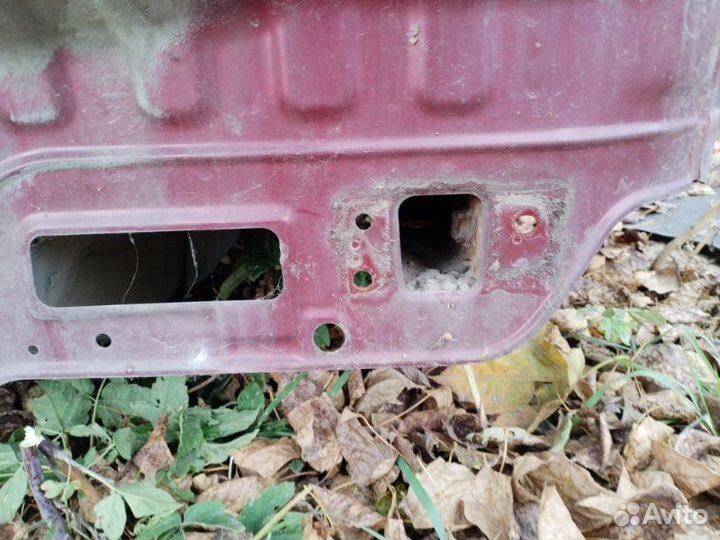 Панель задка Hyundai Verna седан G4EE 2008