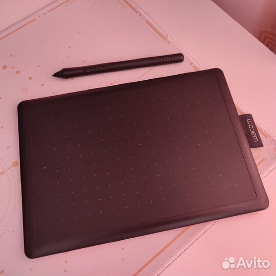 Графический планшет one by wacom (s)