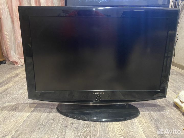 Телевизор samsung