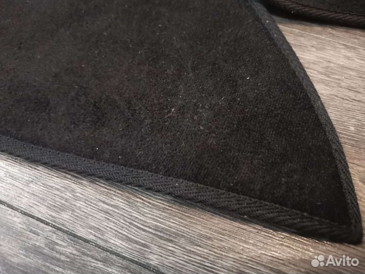 Накидка на панель приборов avante