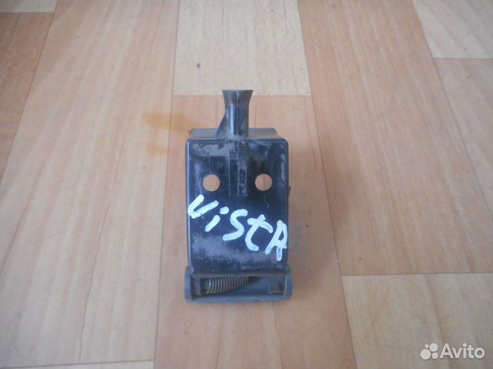 Ручка открывания капота Toyota Vista (90-94 года)