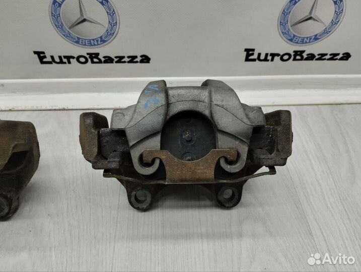 Задний суппорт Mercedes W221