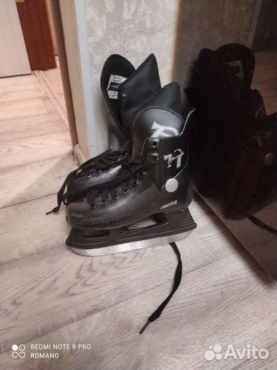 Коньки хоккейные 32 размер