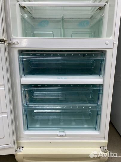 Холодильник 