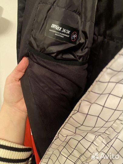 Куртка сноубордическая