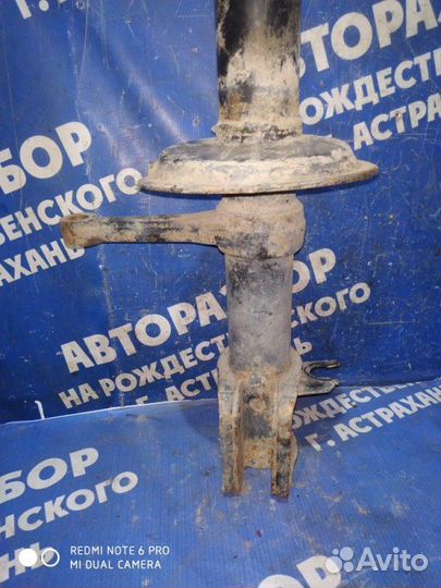Передняя правая стойка амортизатора Ваз Лада 2109
