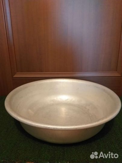 Кастрюли больш.Чашки.Бидоны.всё алюминий.б/у