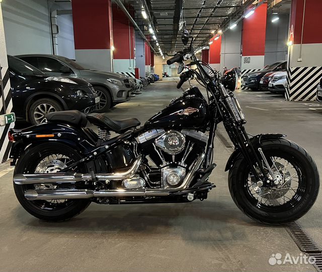 Softail Springer (Cross Bones)