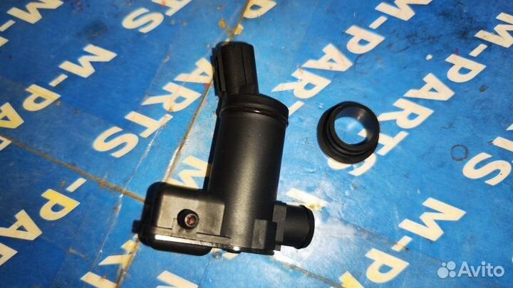 Насос омывателя Mazda Demio DY3W