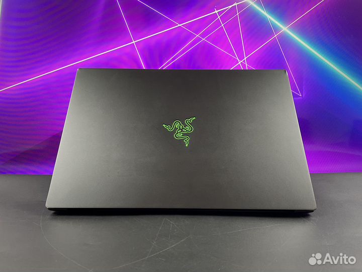 Игровой Ноутбук Razer Blade / GTX 1070 / Core i7