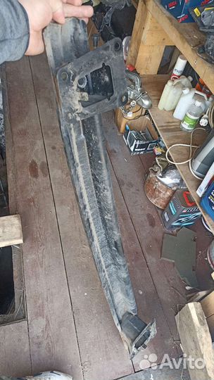 Усилитель заднего бампера пассат б6