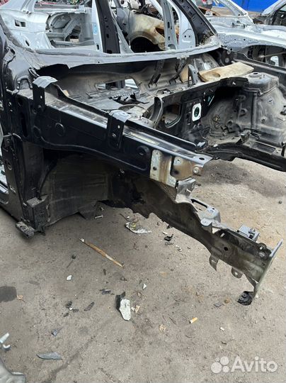 Volkswagen teramont четверть передняя