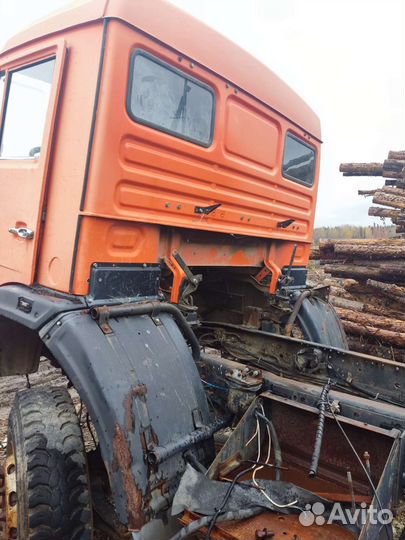 Камаз 53228 сортиментовоз в разбор есть все