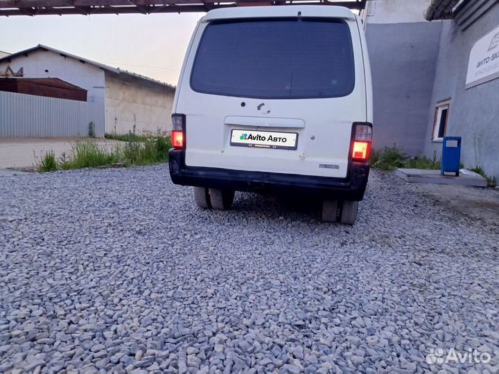 Mazda Bongo 1.8 AT, 2001, 360 000 км