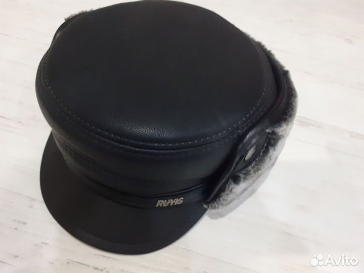 Мужская меховая кепка