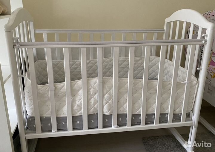 Детская кровать с матрасом