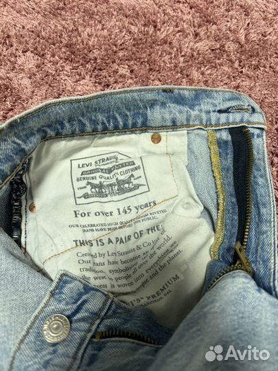 Джинсовые шорты levis