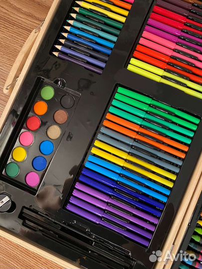 Набор для рисования в чемоданчике