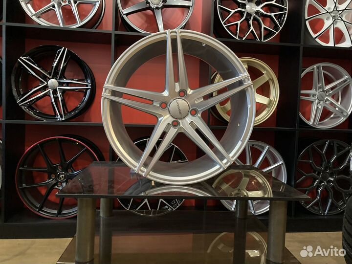 Диски R17 4x100 Vossen VPS302 серебро