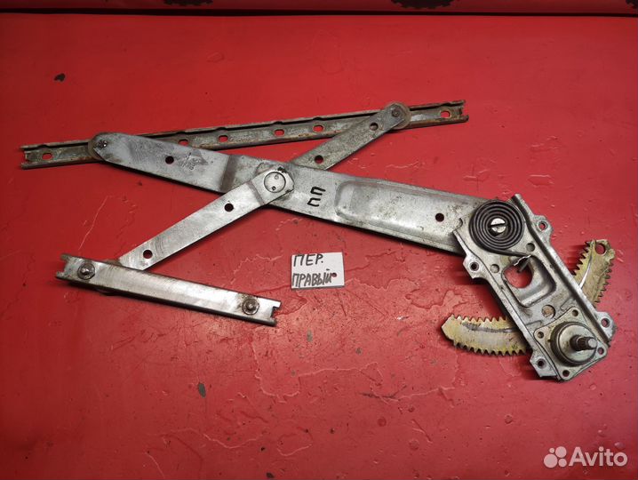 Стеклоподъемник Nissan Patrol Y60 1987-1997