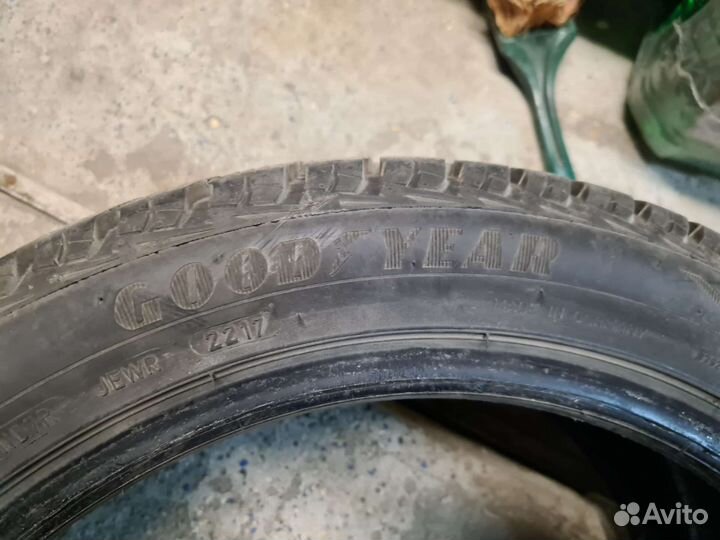 Goodyear UltraGrip Ice 2 225/45 R17 94T